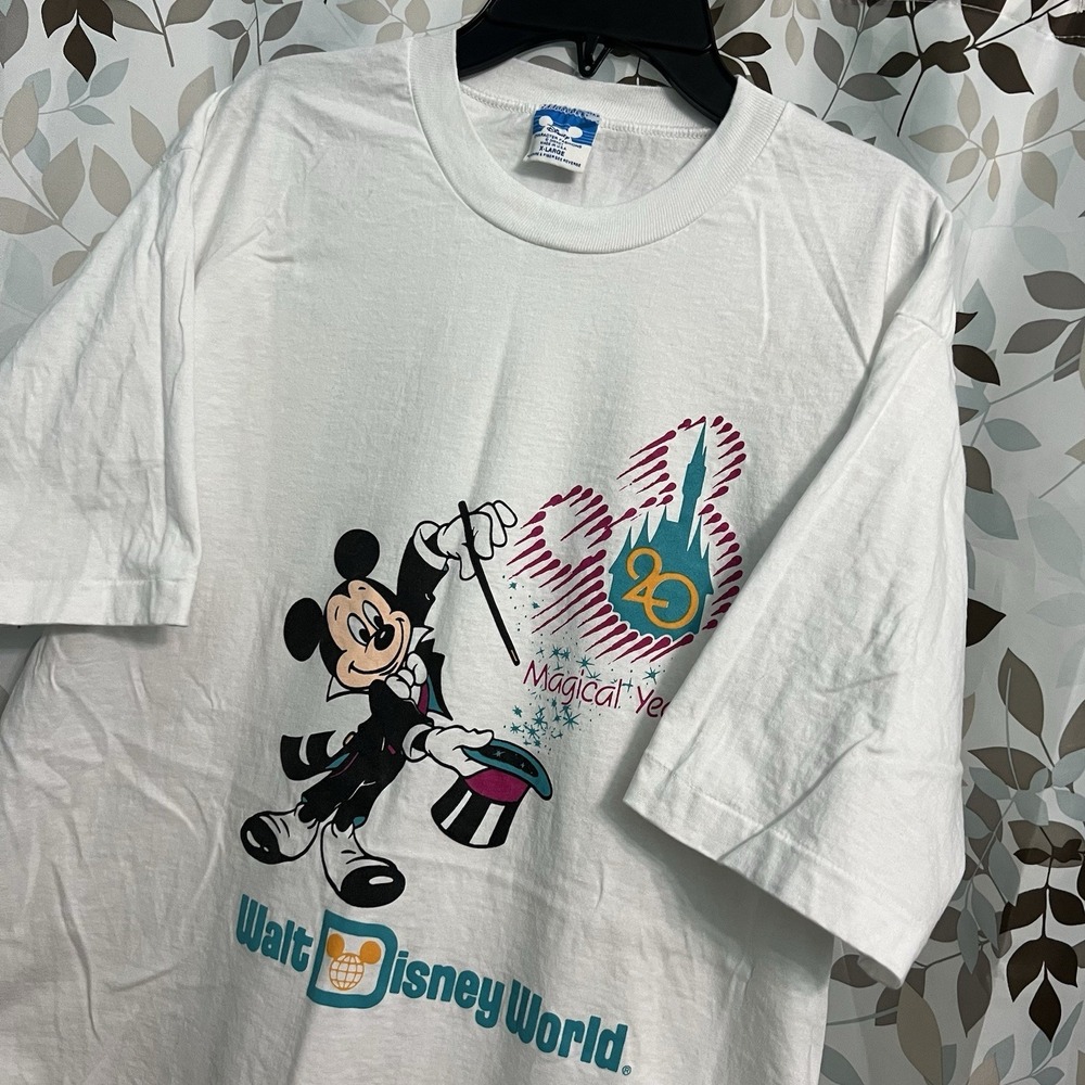 Vintage 90s Walt Disney World 20 Magical Years T-Shirt Medium Single Stitch 1991